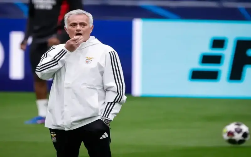 شرط مفاجئ من مورينيو قبل العودة لتدريب ريال مدريد مجددًا
